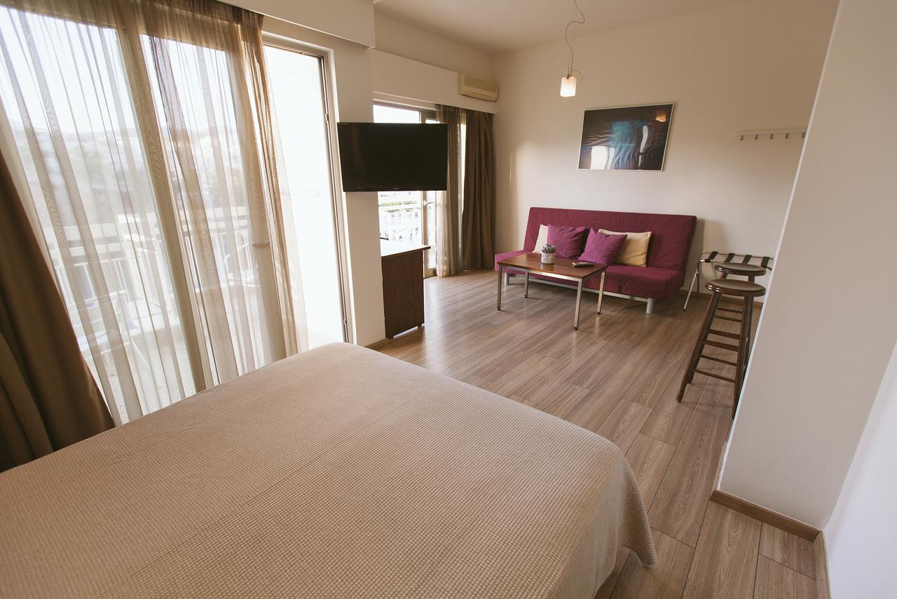 Du Hotel 2*